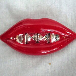 LANVIN PARIS LIPS RHINESTONE BLING TOOTH TEETH MOUTH Brooch Pin